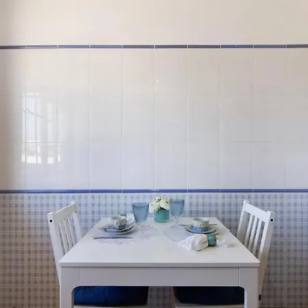 Charming And Bright 1 Bdr By Loveystay *